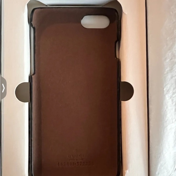 GUCCI ! Designer, iPhone case! - Picture 3 of 13